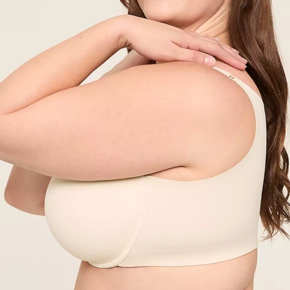 Cacique Totally Smooth Front Close Bra - Picture 3 of 8